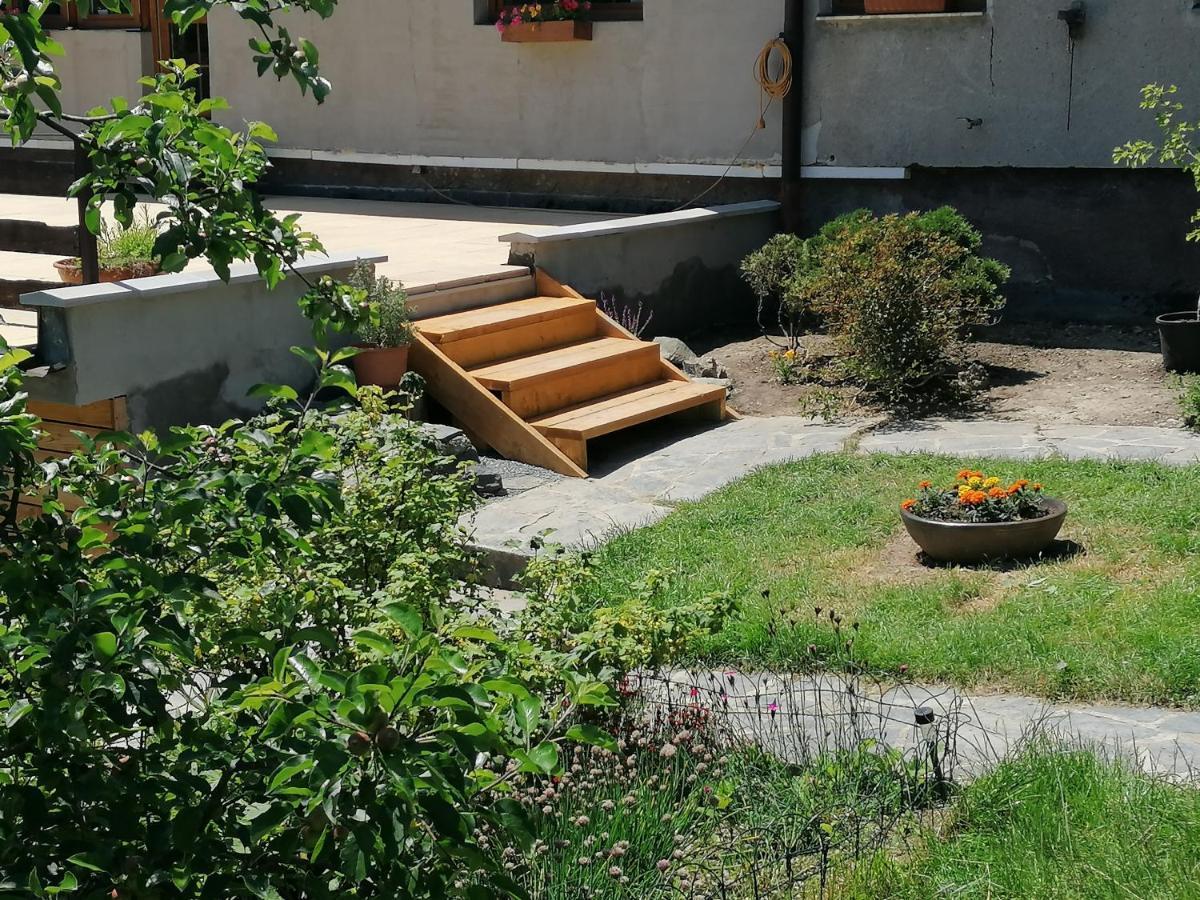 הוילה Šternberk Bydlinska Zahradka Tesikov מראה חיצוני תמונה